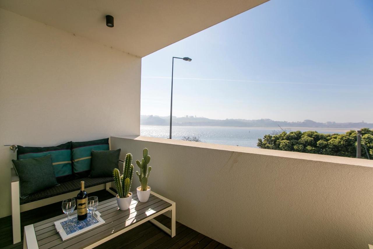 Lovelystay - Luxury 2Br Duplex Apartment In Foz Porto Buitenkant foto