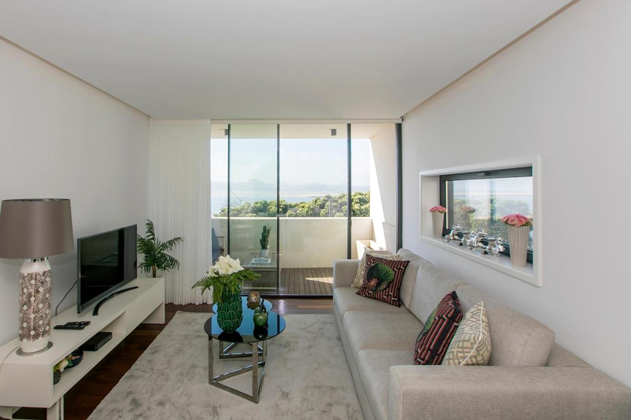 Lovelystay - Luxury 2Br Duplex Apartment In Foz Porto Buitenkant foto