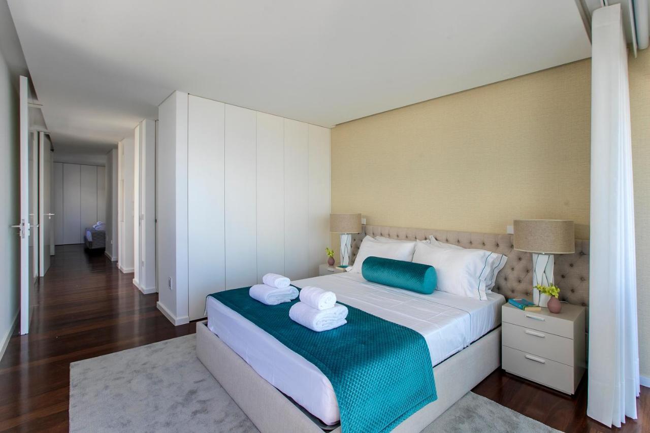 Lovelystay - Luxury 2Br Duplex Apartment In Foz Porto Buitenkant foto