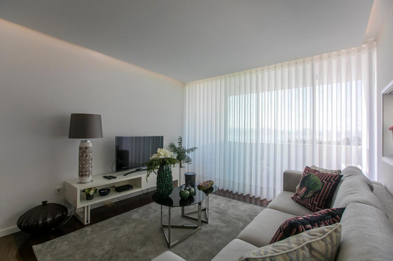 Lovelystay - Luxury 2Br Duplex Apartment In Foz Porto Buitenkant foto